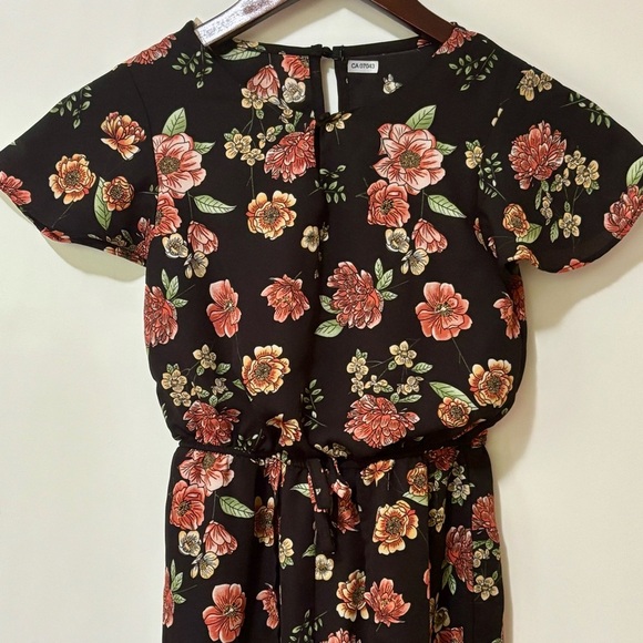 Trixxi Girl| Black Pantsuit Jumper with Floral Design Junior/Teen Size 10 - Picture 1 of 8